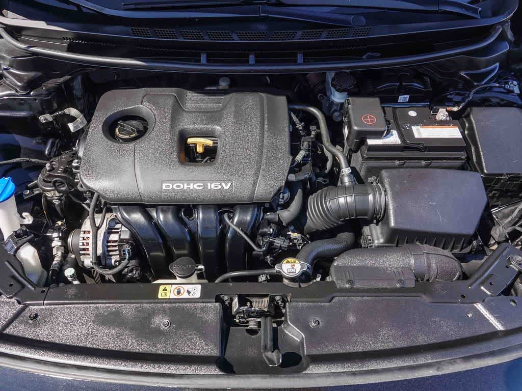 Thumbnail: 2017 Kia Forte - 26