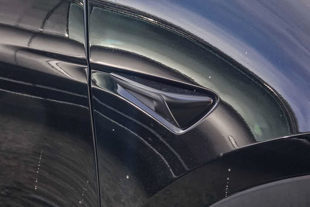 Thumbnail: 2022 Tesla Model Y - 8