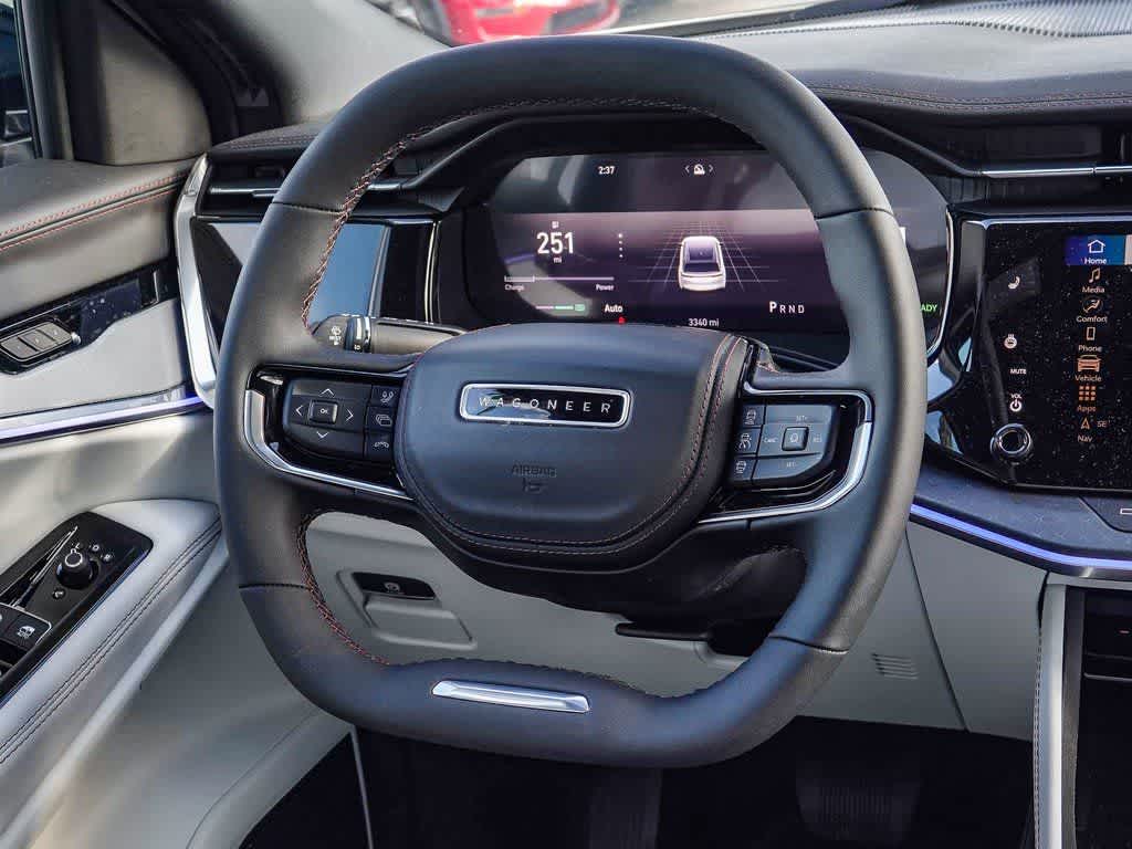 Thumbnail: 2025 Jeep Wagoneer S - 13