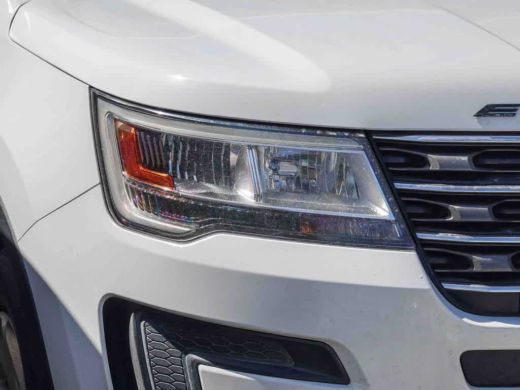 Thumbnail: 2017 Ford Explorer - 5