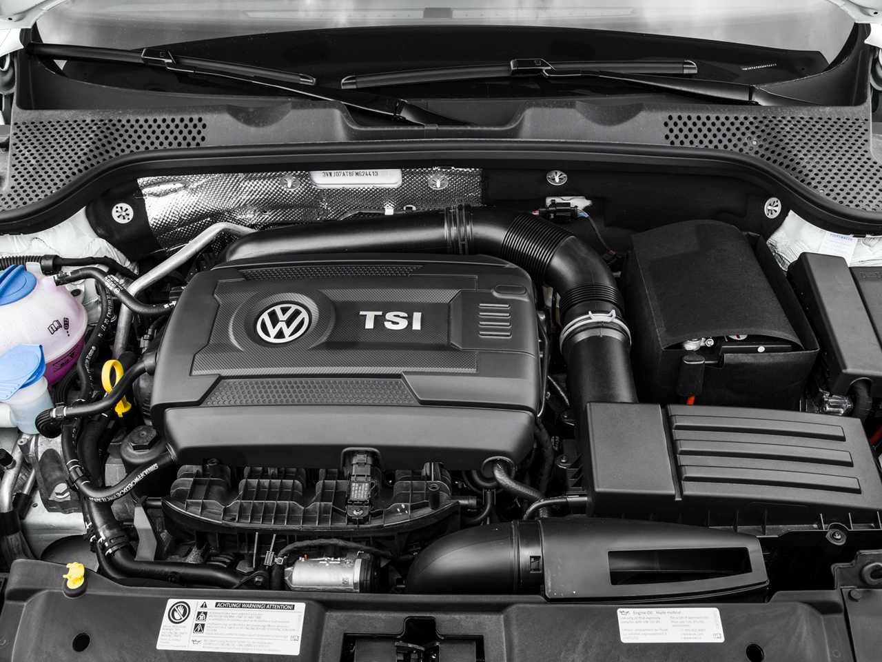 Thumbnail: 2016 Volkswagen Beetle - 9