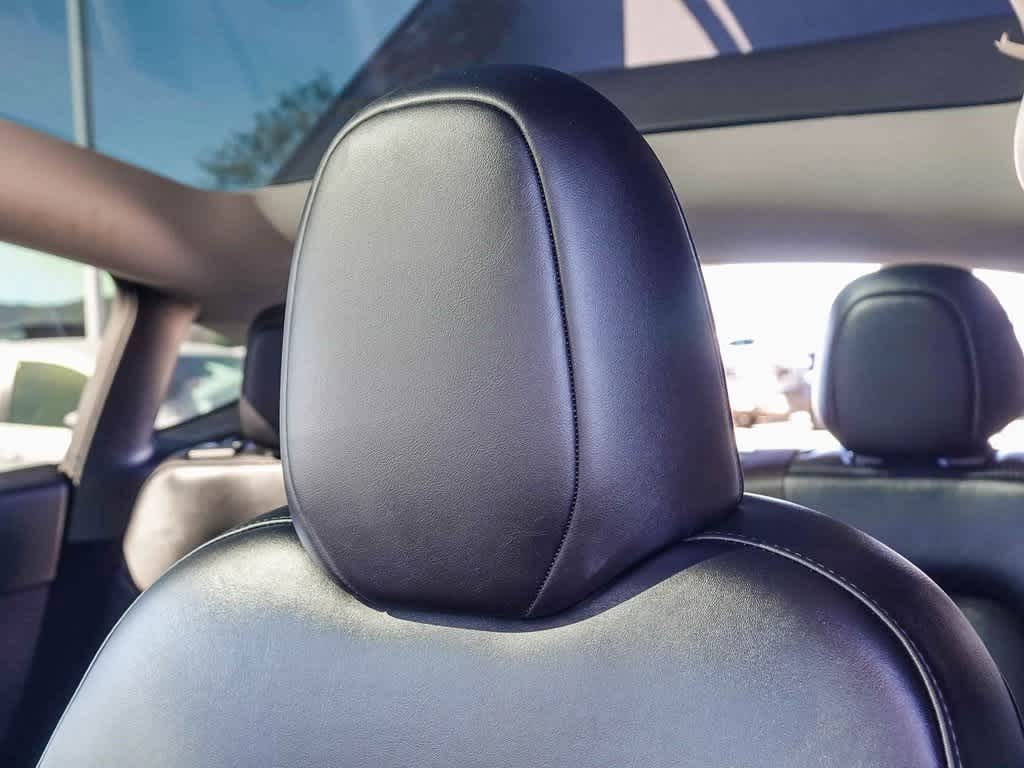 Thumbnail: 2023 Tesla Model Y - 25