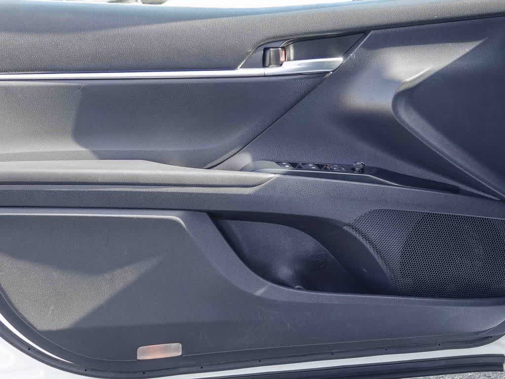 Thumbnail: 2019 Toyota Camry - 19