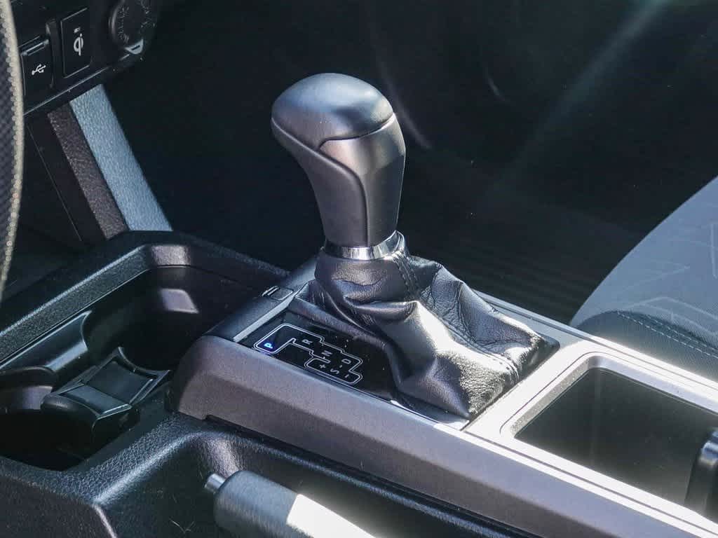 Thumbnail: 2021 Toyota Tacoma - 18