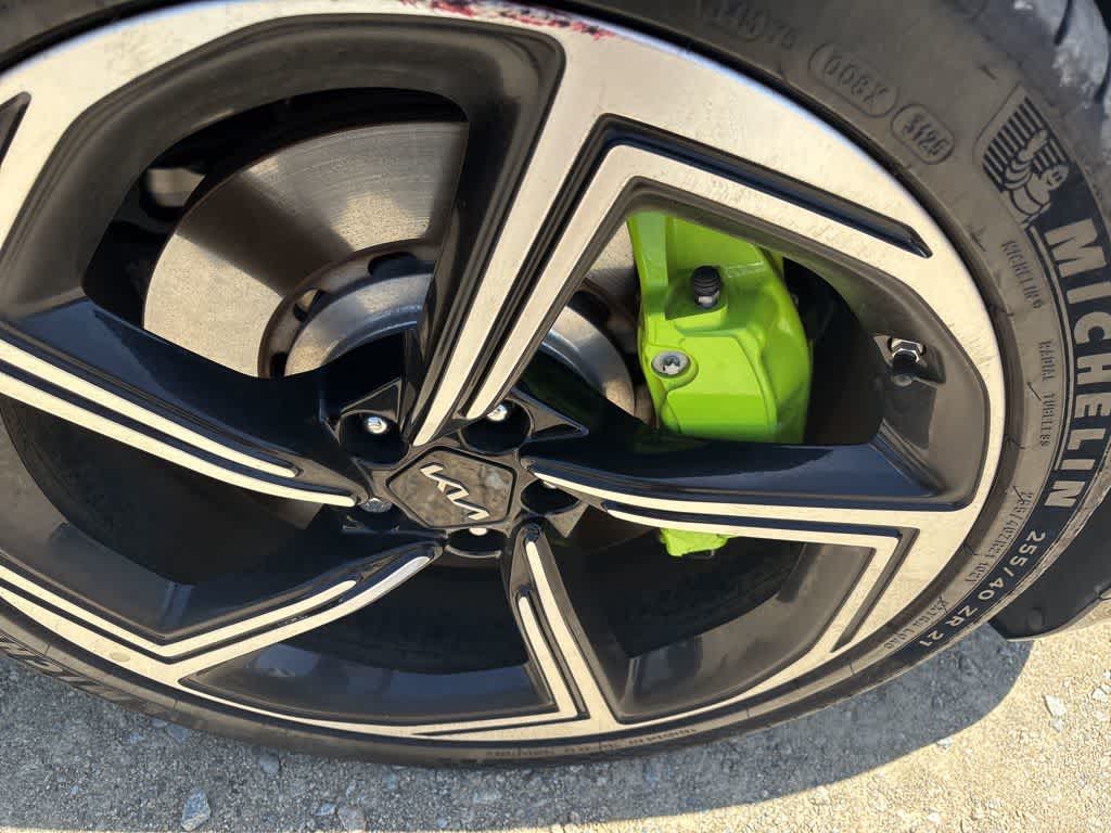 Thumbnail: 2023 Kia EV6 - 6