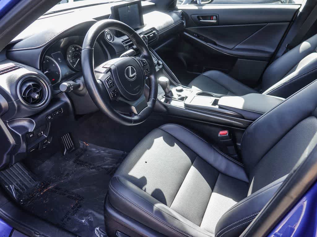 Thumbnail: 2025 Lexus IS - 16