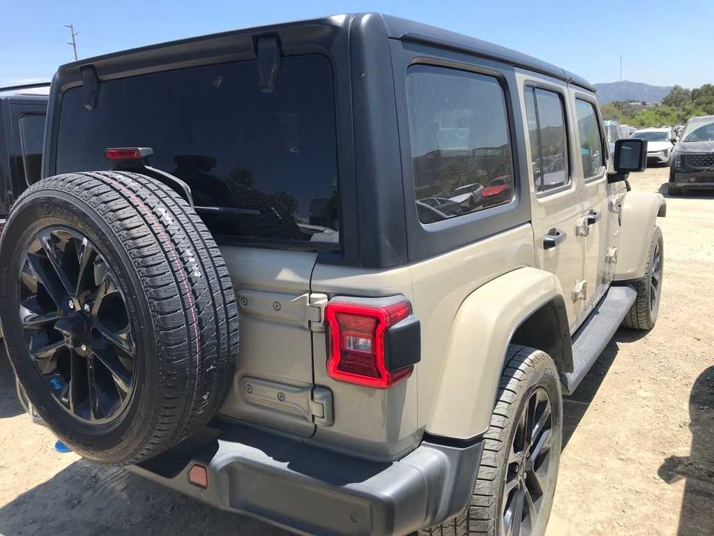 Thumbnail: 2022 Jeep Wrangler - 15