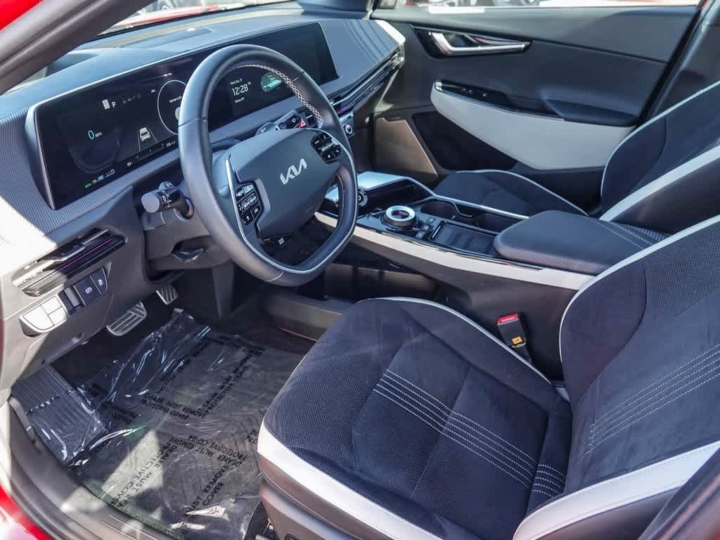 Thumbnail: 2023 Kia EV6 - 16