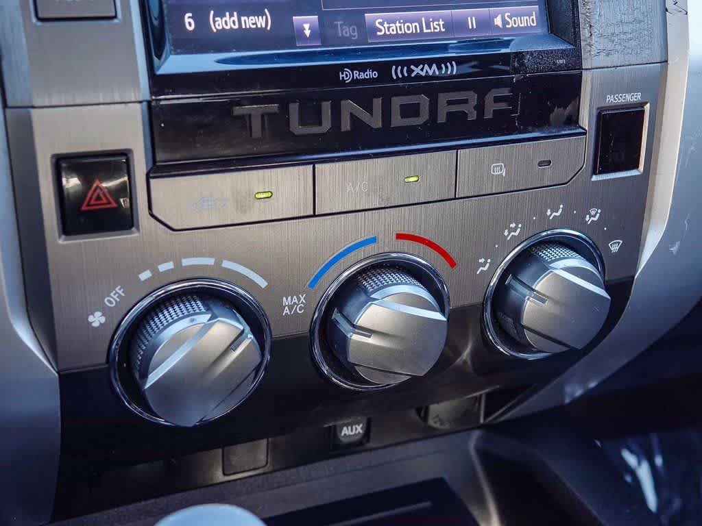 Thumbnail: 2015 Toyota Tundra - 19