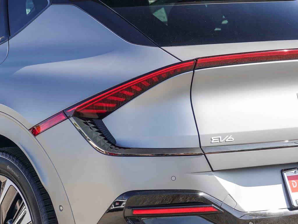 Thumbnail: 2024 Kia EV6 - 7