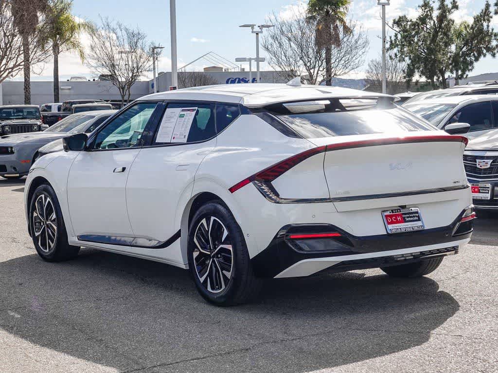 Thumbnail: 2022 Kia EV6 - 6