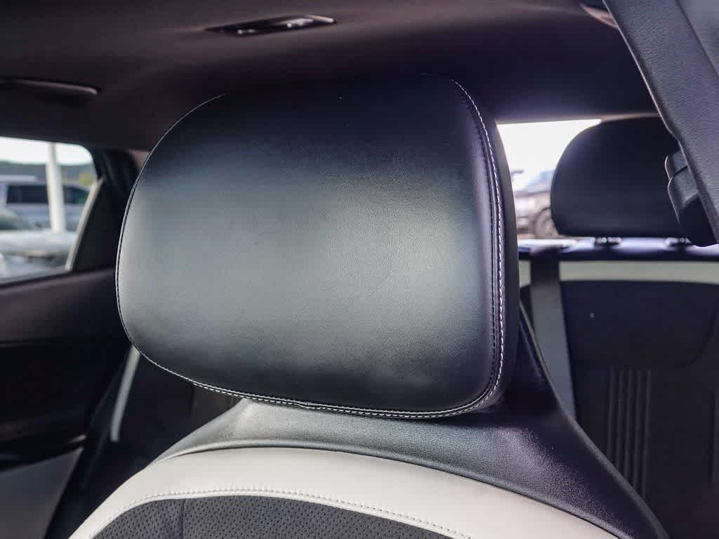 Thumbnail: 2022 Kia EV6 - 24