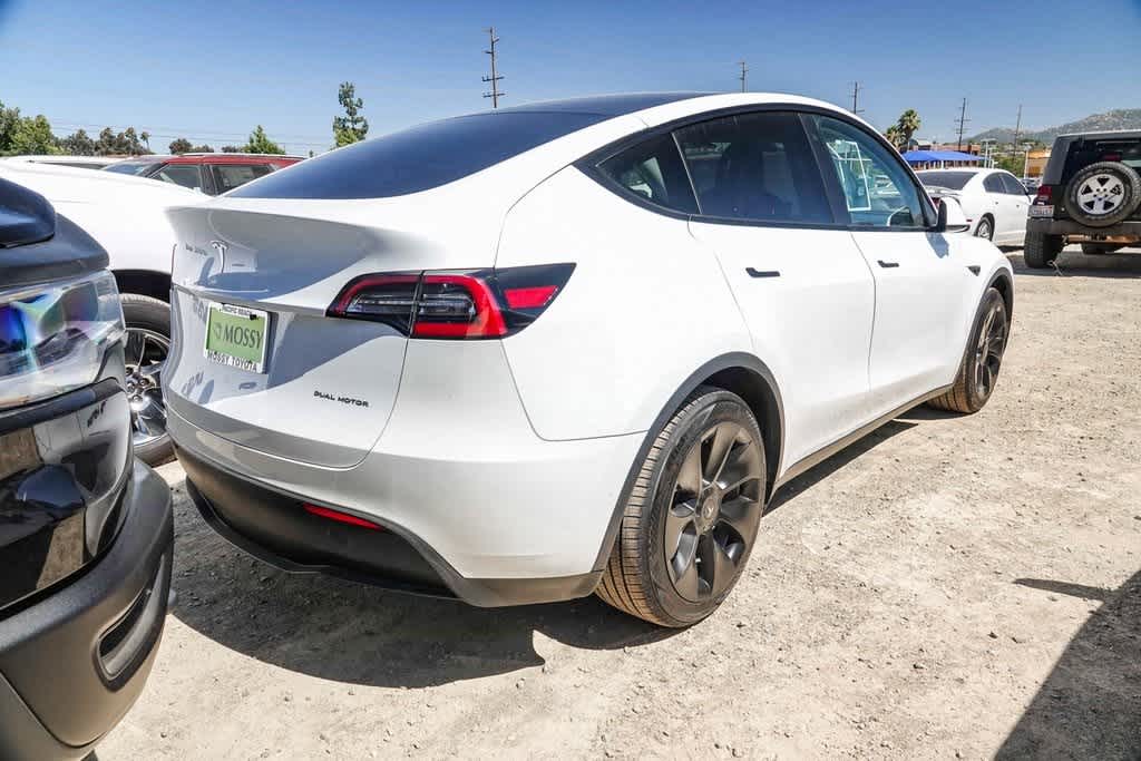 Thumbnail: 2020 Tesla Model Y - 10