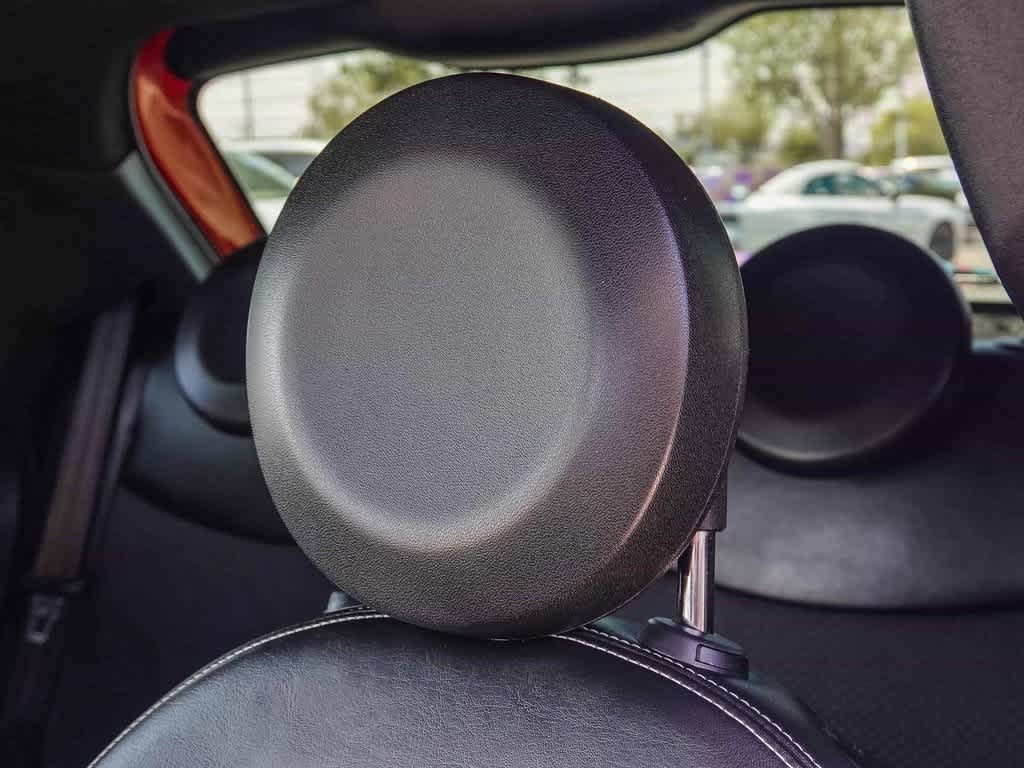 Thumbnail: 2019 Fiat 500e - 25