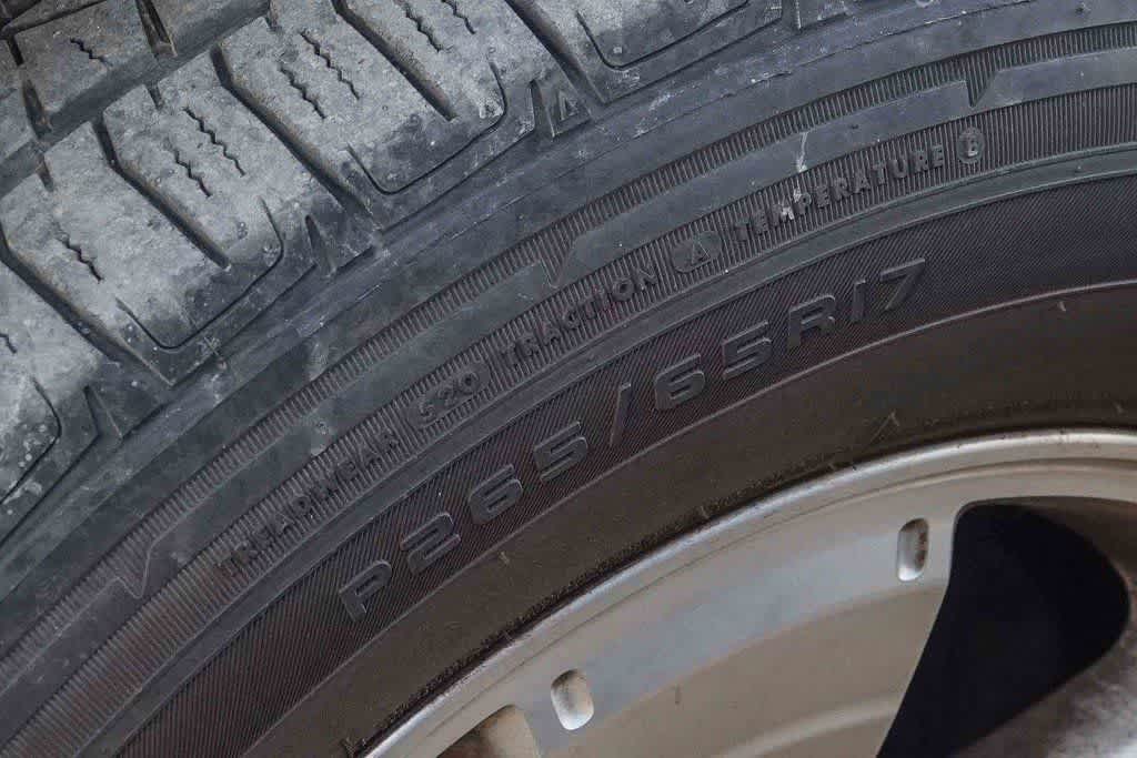 Thumbnail: 2013 Toyota Tacoma - 21