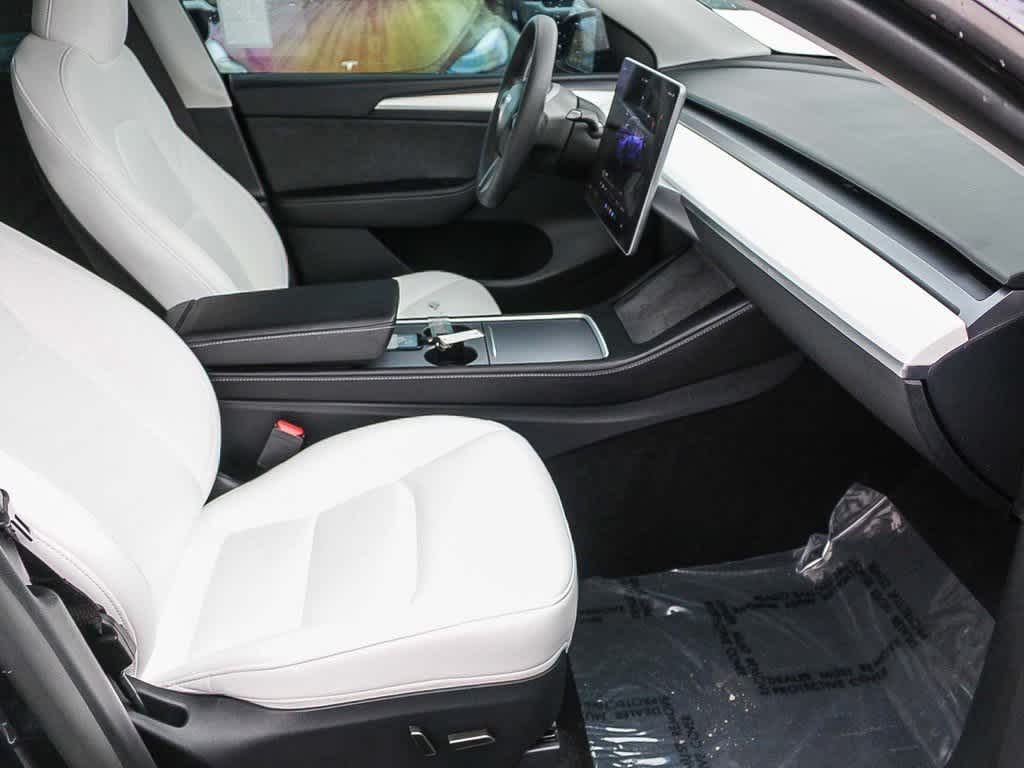 Thumbnail: 2024 Tesla Model Y - 17