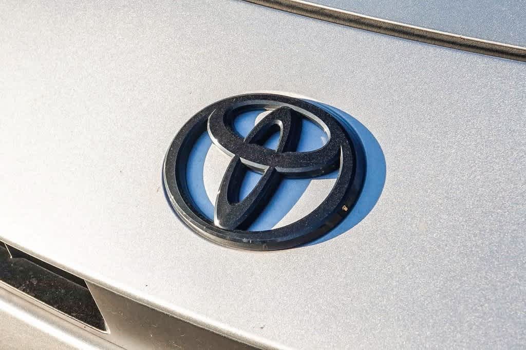 Thumbnail: 2025 Toyota Camry - 19