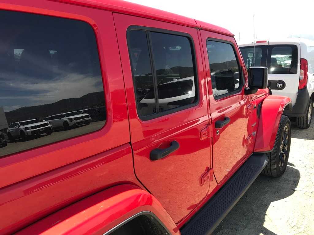 2022 Jeep Wrangler Unlimited Sahara 9