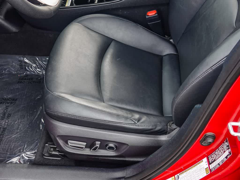 Thumbnail: 2017 Toyota Prius Prime - 22