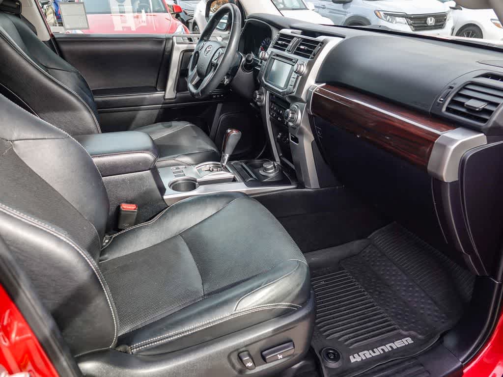 Thumbnail: 2018 Toyota 4Runner - 14