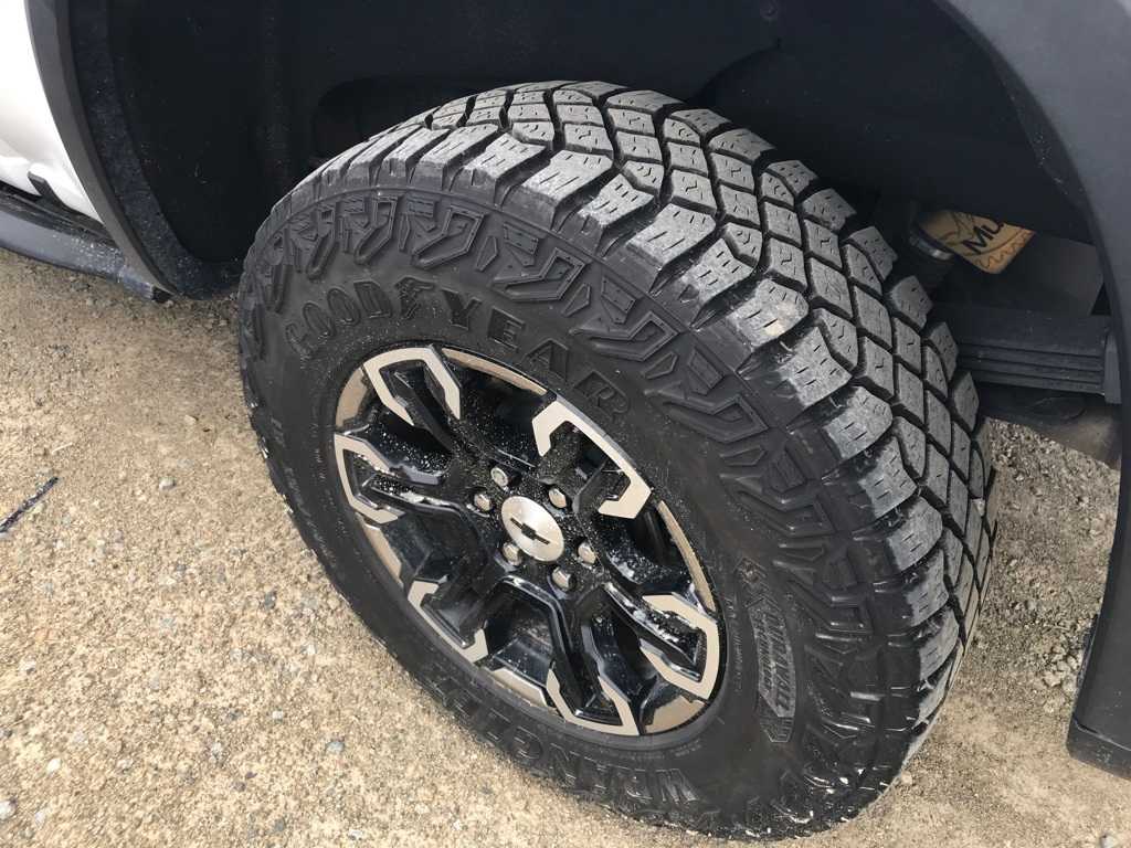 2023 Chevrolet Silverado 1500 ZR2 11