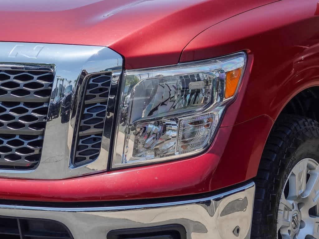 Thumbnail: 2018 Nissan Titan - 8