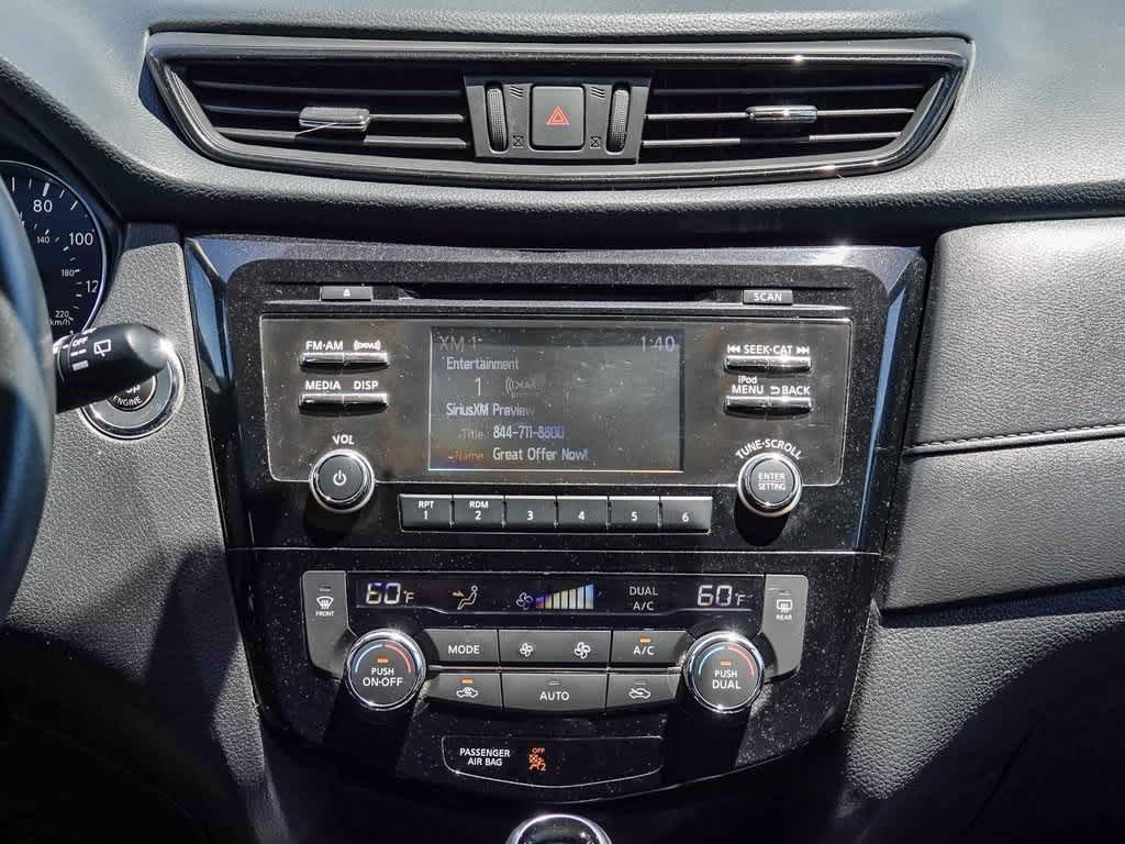 2017 Nissan Rogue SV 12