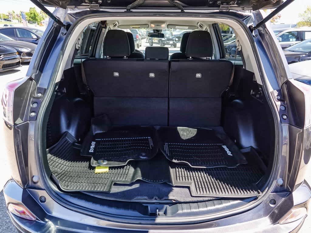 Thumbnail: 2017 Toyota RAV4 - 26