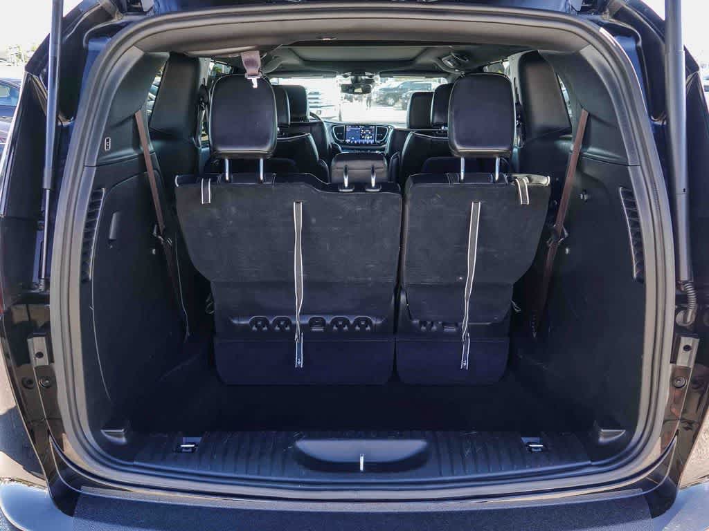 Thumbnail: 2025 Chrysler Pacifica - 25