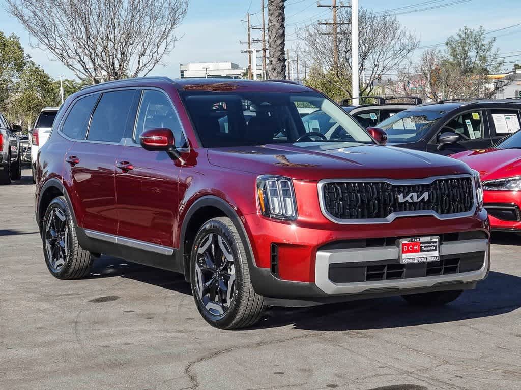 Thumbnail: 2023 Kia Telluride - 3