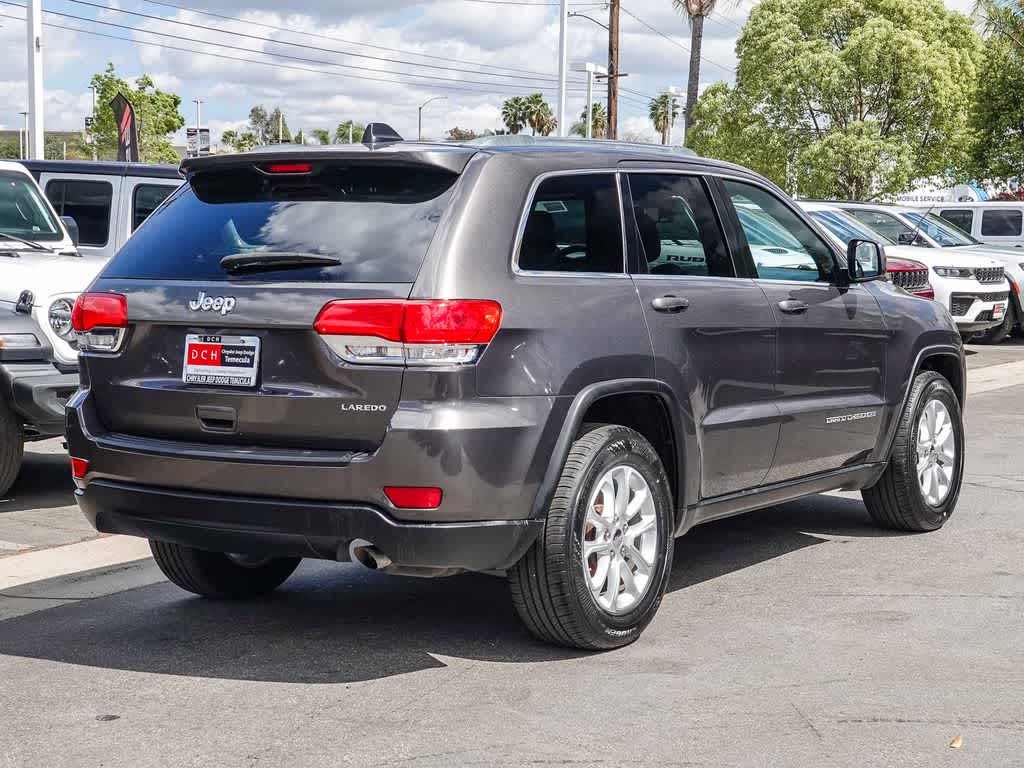 Thumbnail: 2015 Jeep Grand Cherokee - 4