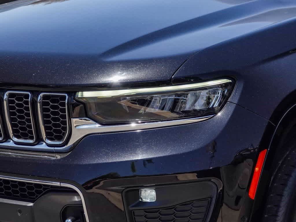 Thumbnail: 2022 Jeep Grand Cherokee - 8