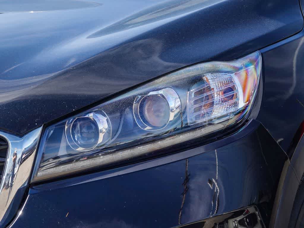 Thumbnail: 2019 Kia Sorento - 8