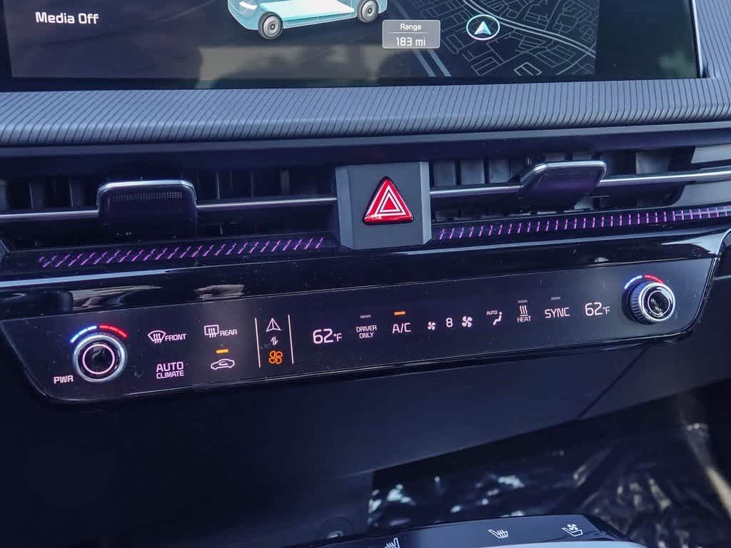 Thumbnail: 2023 Kia EV6 - 21