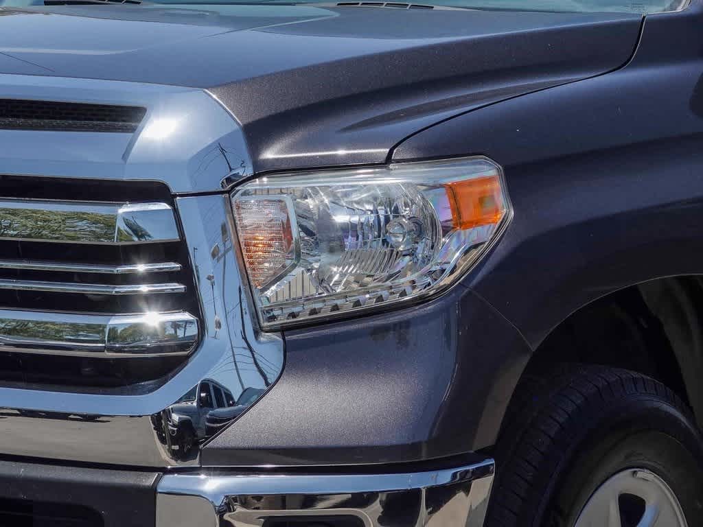 2017 Toyota Tundra SR5 8