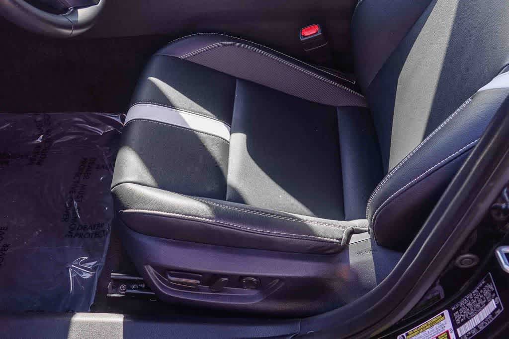 Thumbnail: 2025 Toyota Camry - 20