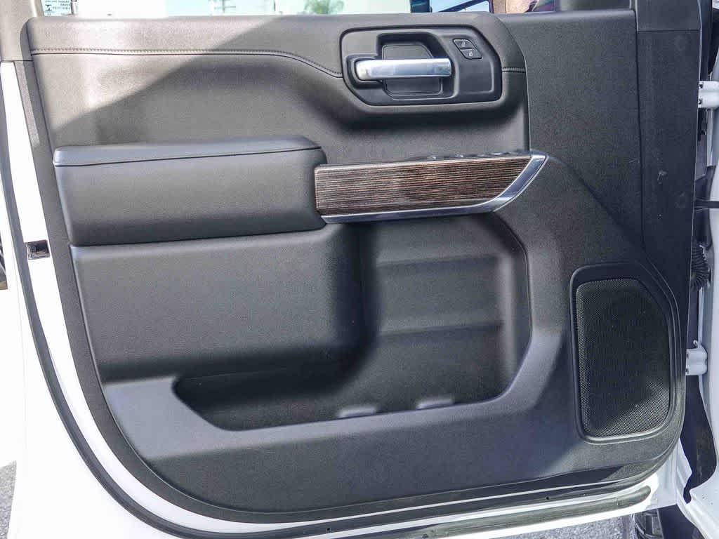 Thumbnail: 2023 GMC Sierra 3500 - 18