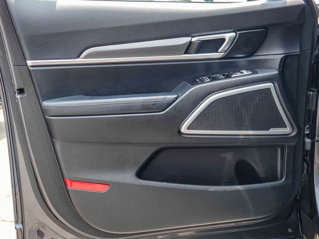 Thumbnail: 2020 Kia Telluride - 19