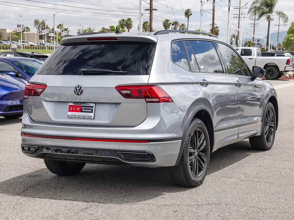 Thumbnail: 2022 Volkswagen Tiguan - 4