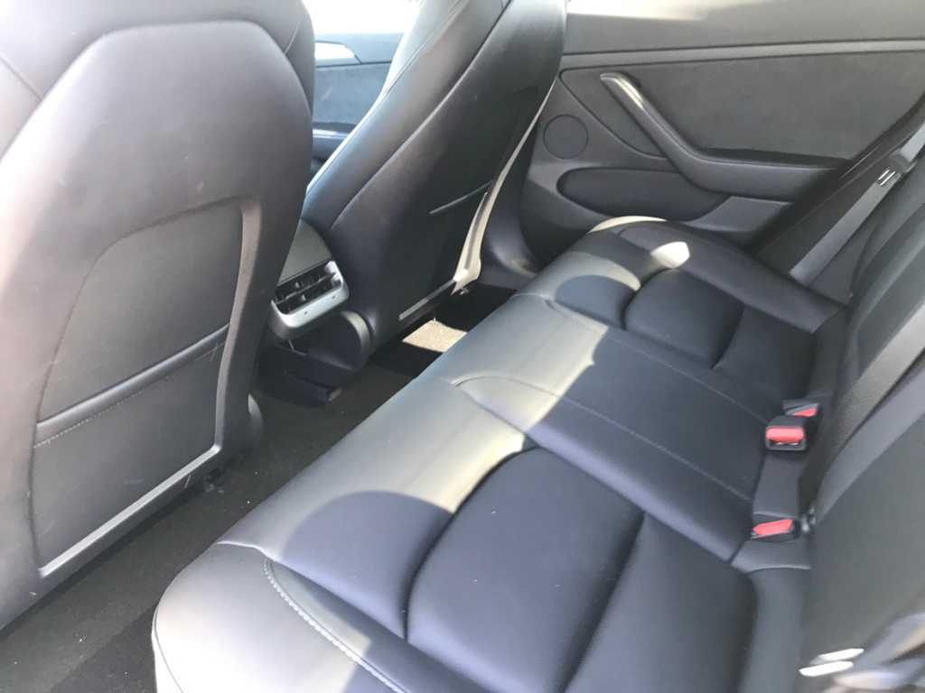 Thumbnail: 2021 Tesla Model 3 - 6