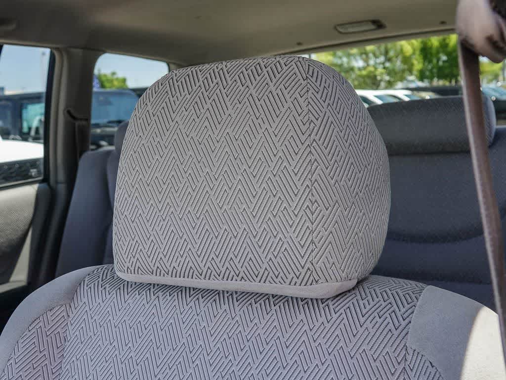 Thumbnail: 2003 Toyota Highlander - 24
