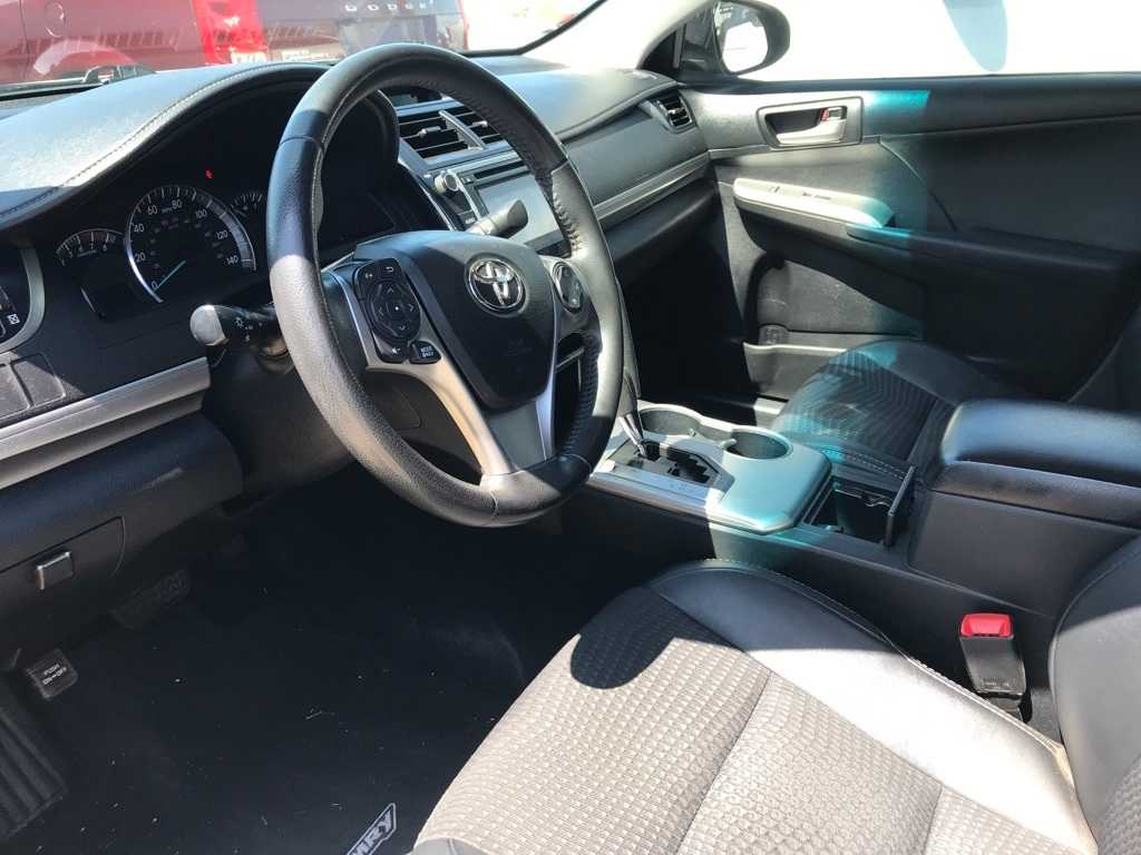 Thumbnail: 2012 Toyota Camry - 6