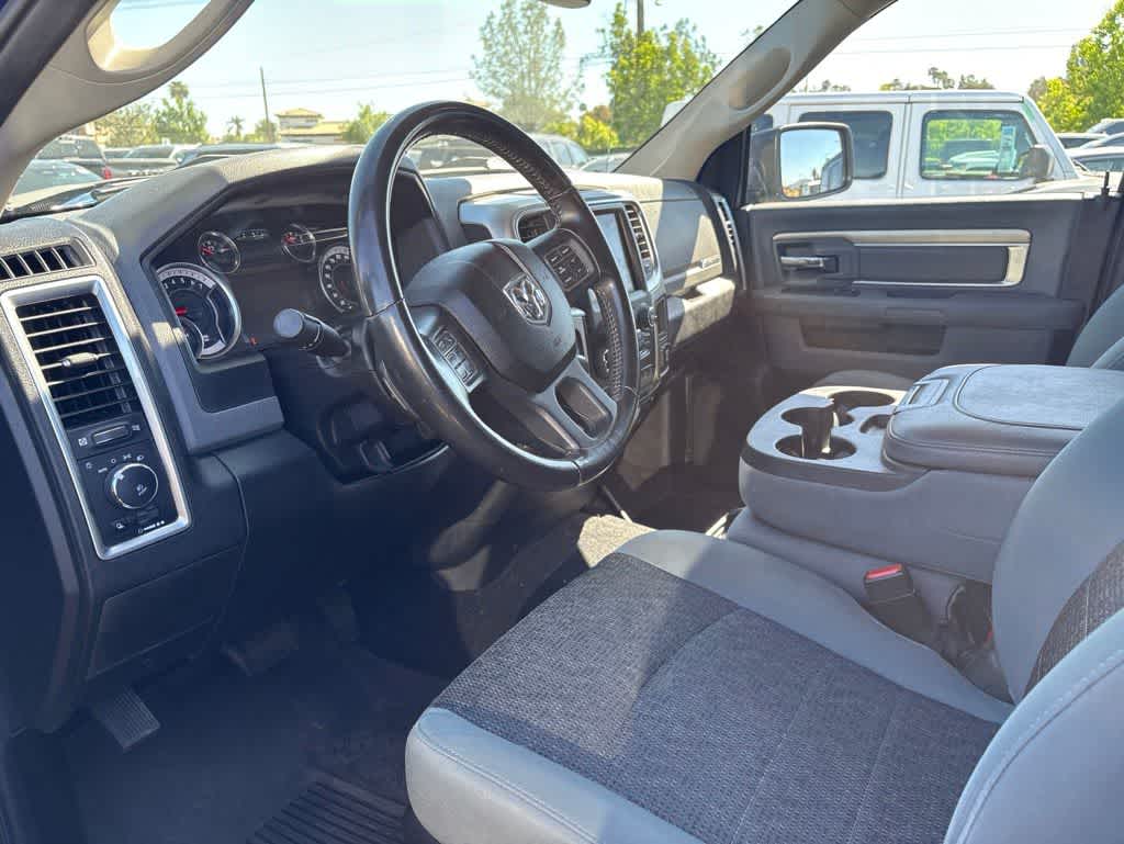 Thumbnail: 2019 RAM 1500 Classic - 8