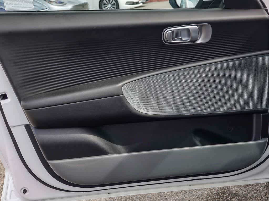 Thumbnail: 2024 Hyundai Ioniq 6 - 17