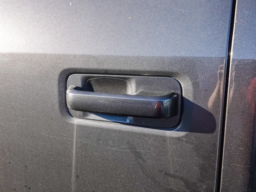 Thumbnail: 2016 Ford F-150 - 17