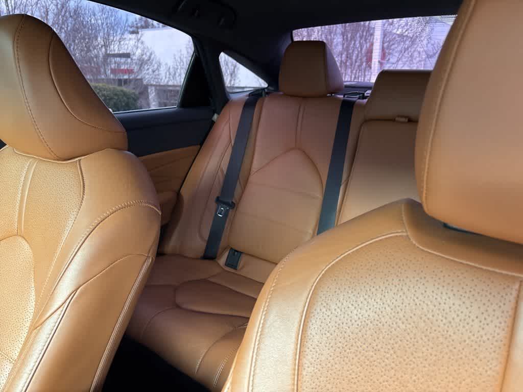 Thumbnail: 2022 Toyota Avalon - 14