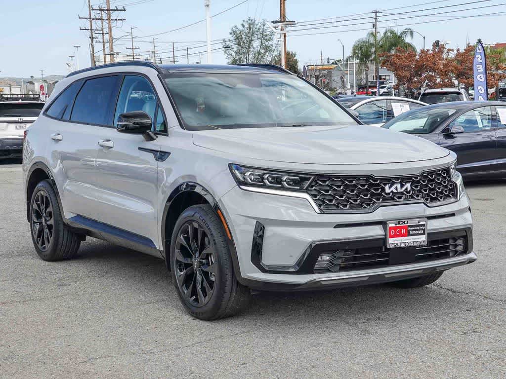 Thumbnail: 2023 Kia Sorento - 3