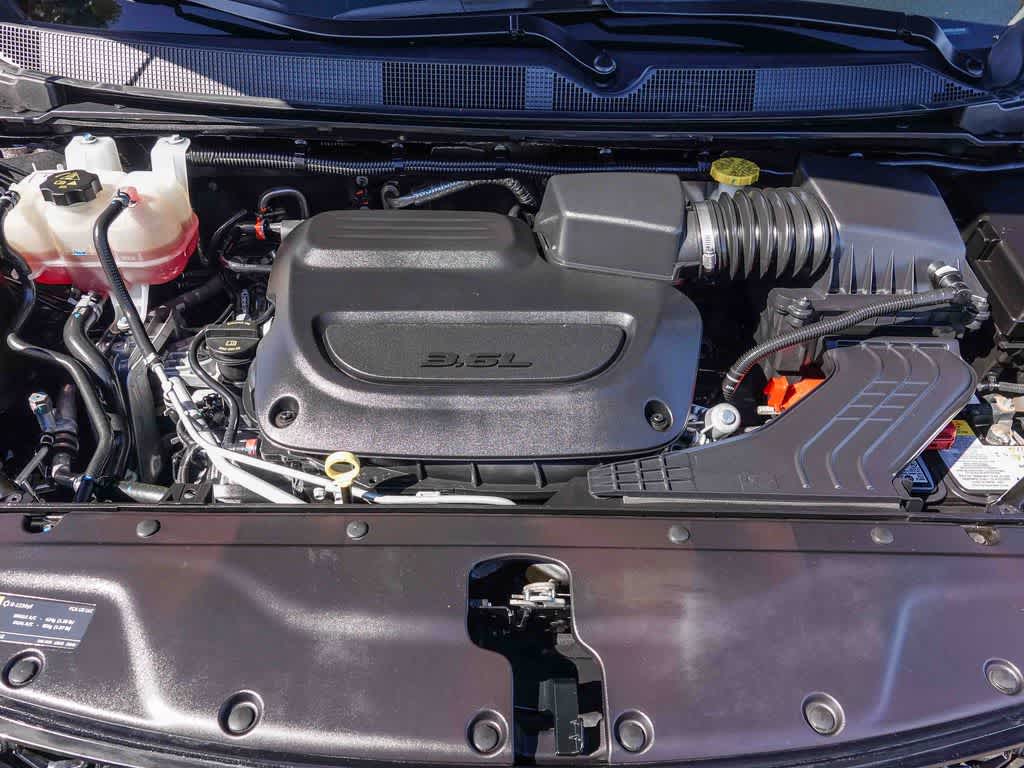 Thumbnail: 2025 Chrysler Pacifica - 26