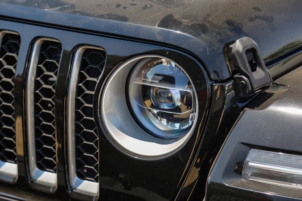 Thumbnail: 2021 Jeep Wrangler - 16