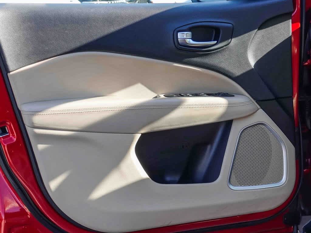 Thumbnail: 2018 Jeep Compass - 19